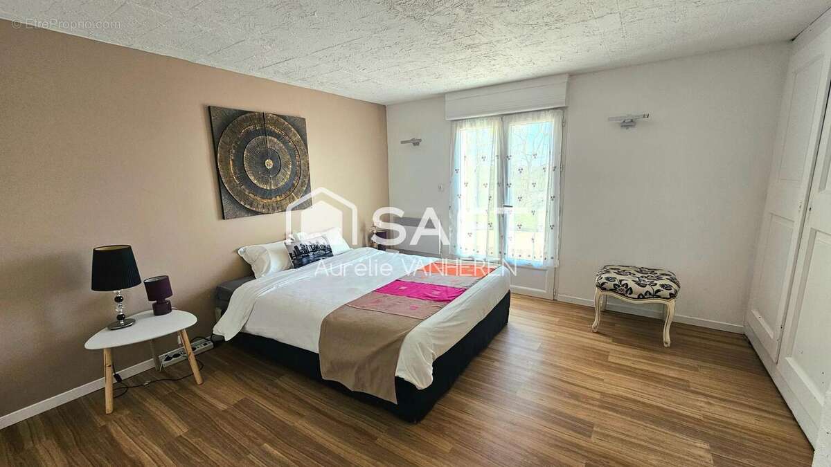 Maison 160 m² à Bannay  - photo 7