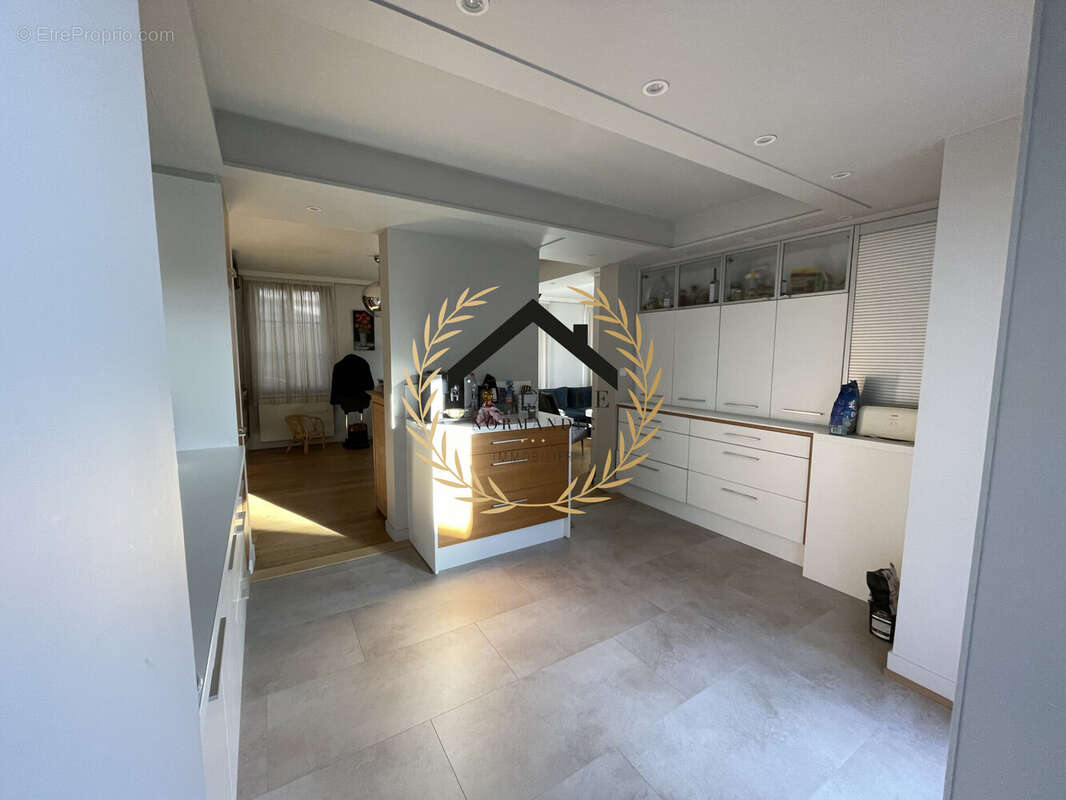 Maison 210 m² à Angerville-L'orcher  - photo 4
