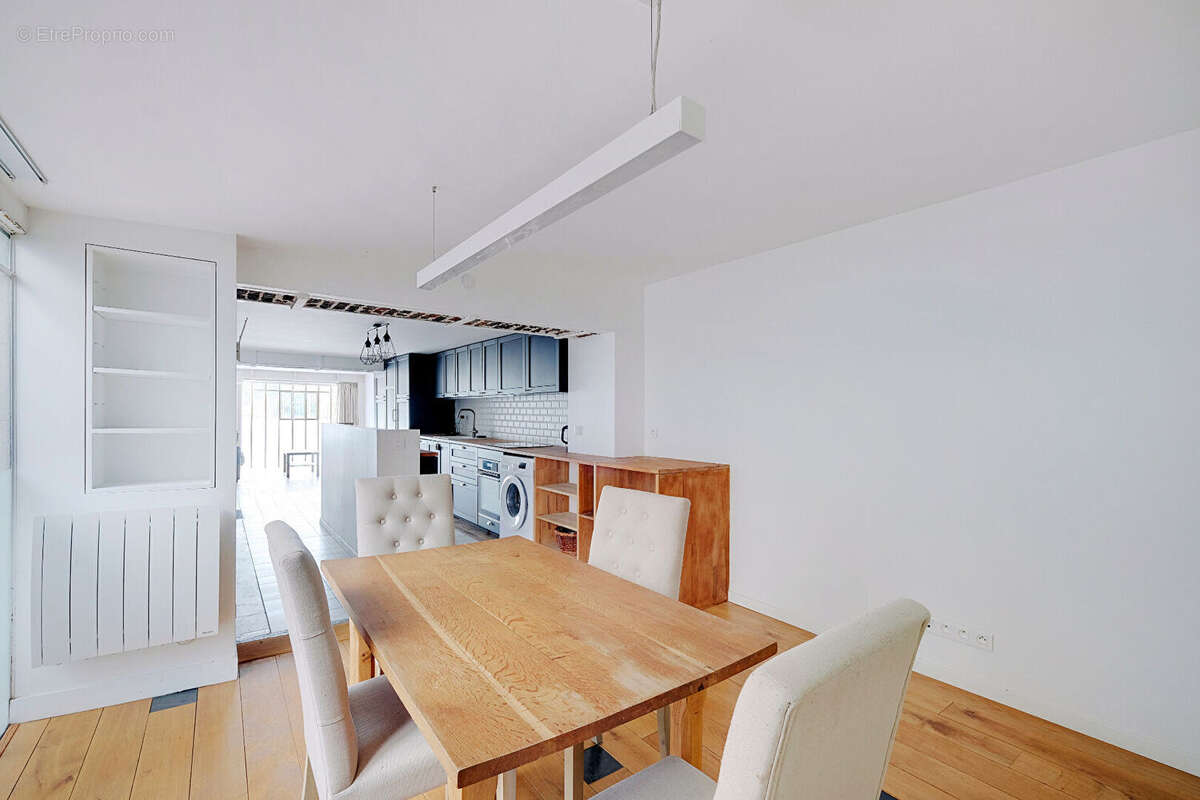 Appartement à PARIS-11E