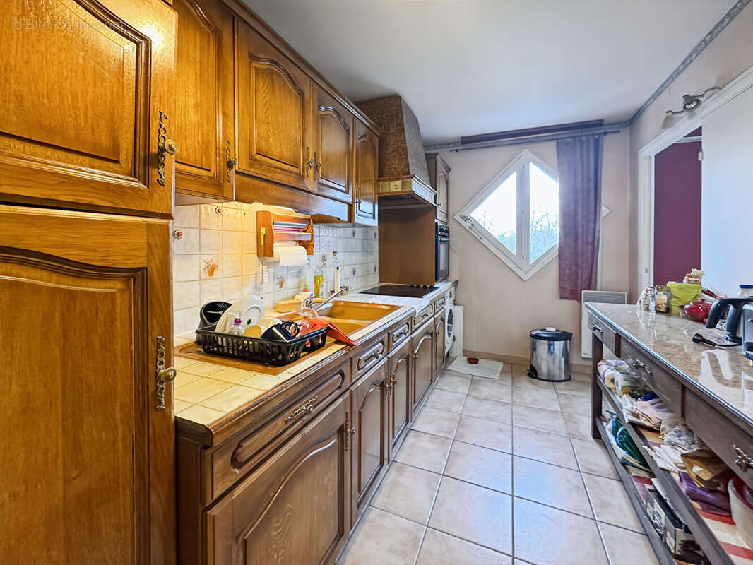 Appartement à ROSNY-SOUS-BOIS