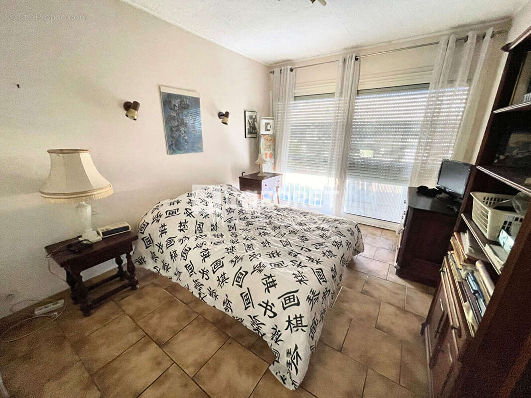 Appartement à SAINT-LAURENT-DU-VAR