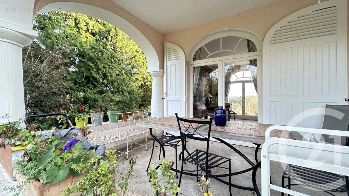 Maison à SAMOIS-SUR-SEINE