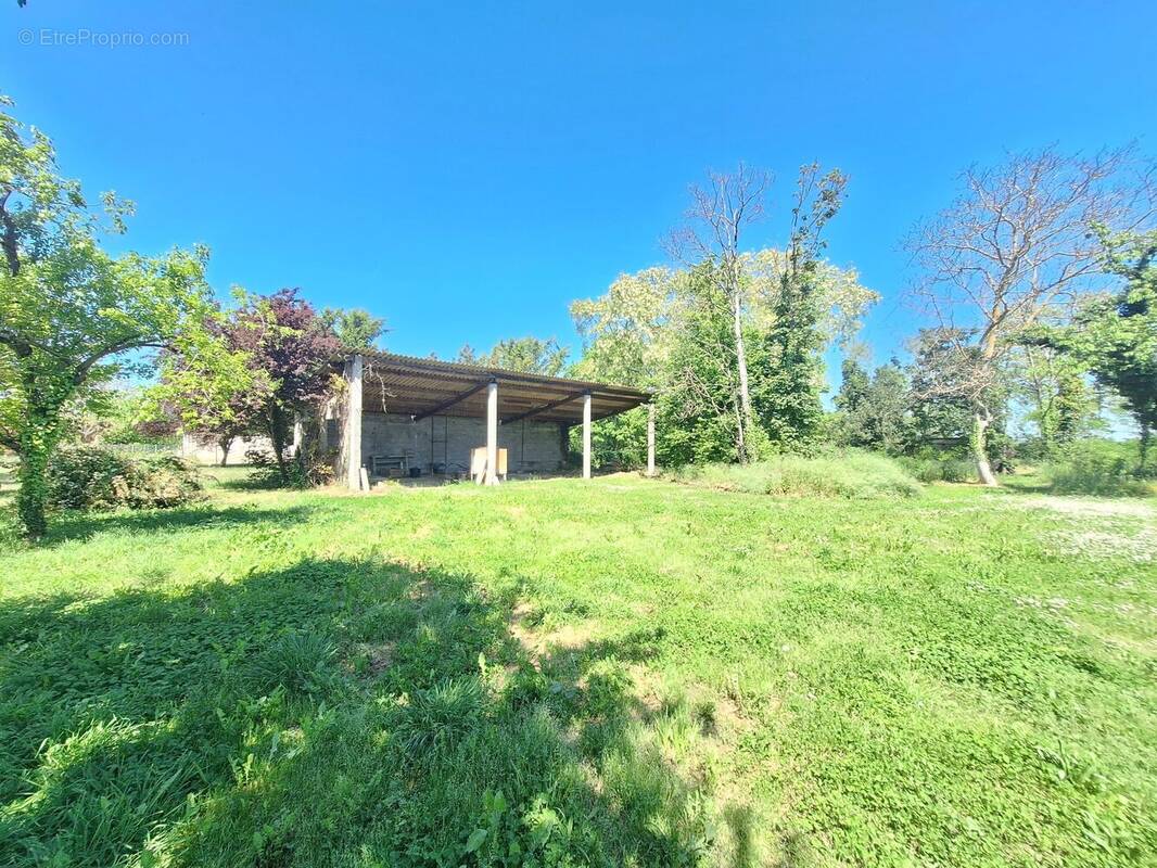 Terrain à VERDUN-SUR-GARONNE