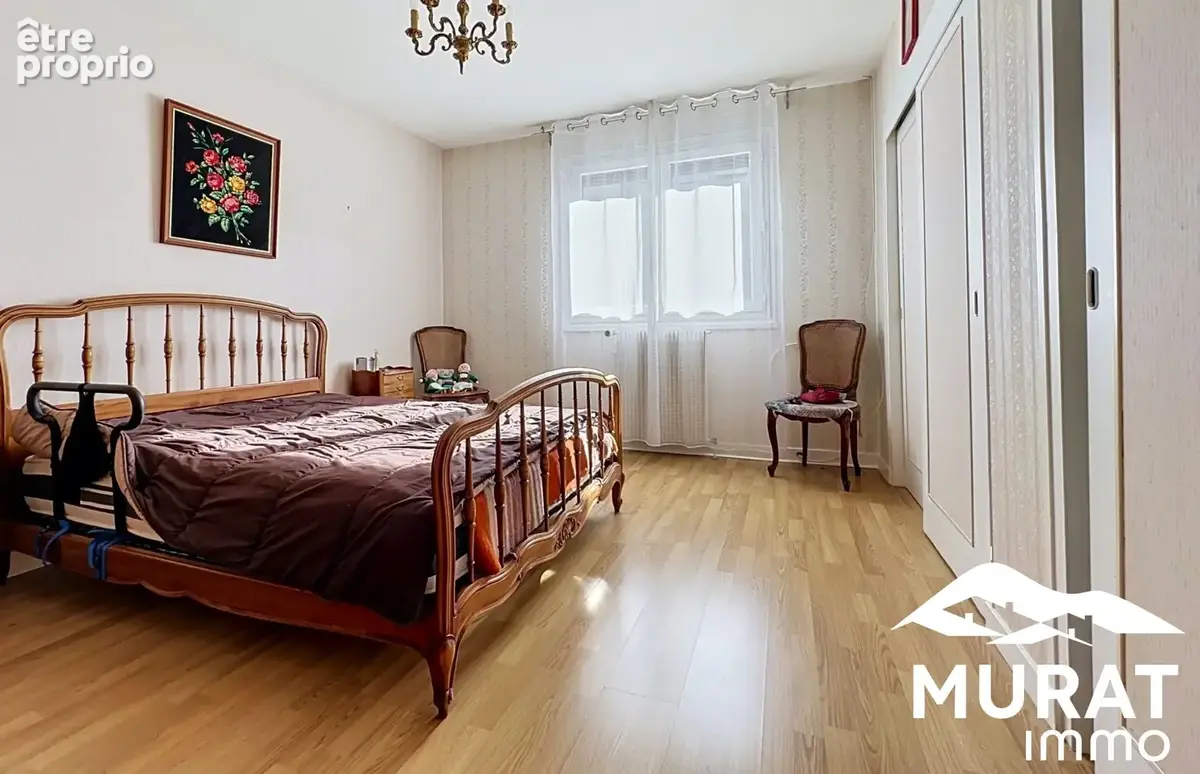 Maison 7 pièces 217 m² à vendre à Chamalieres (63400) - photo 8