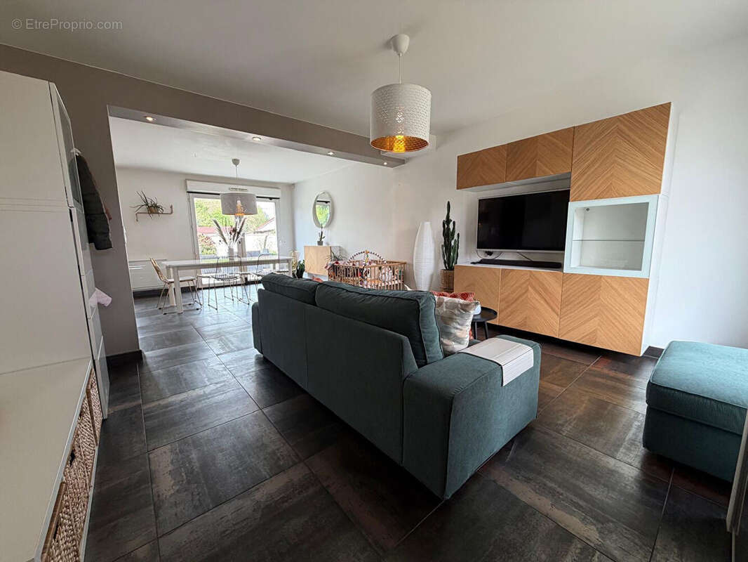 Maison à SAINT-FARGEAU-PONTHIERRY