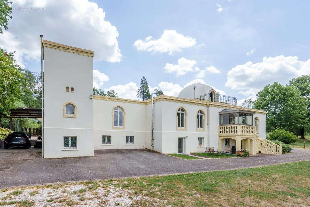 Maison à MIRECOURT