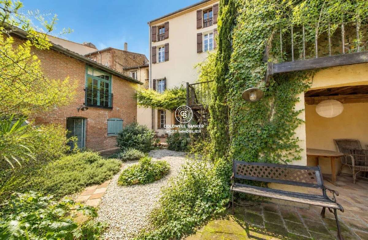 Maison de maitre exceptionnelle ceret centre ville - photo 3