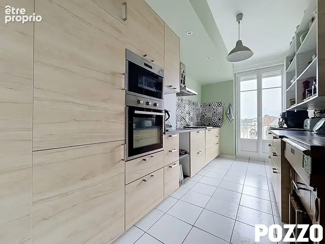 VENTE : appartement (111 m² Carrez) à centre-ville de COUTANCES - Garage - Caves - Grenier - photo 3