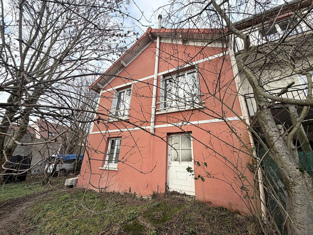 Maison à CHAMPIGNY-SUR-MARNE