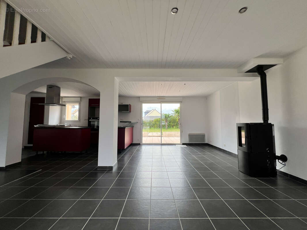 Maison à DERVAL