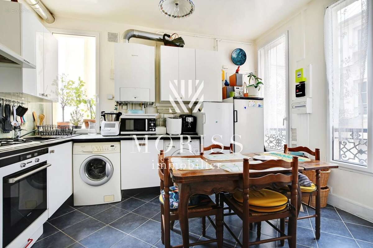 Appartement à PARIS-9E