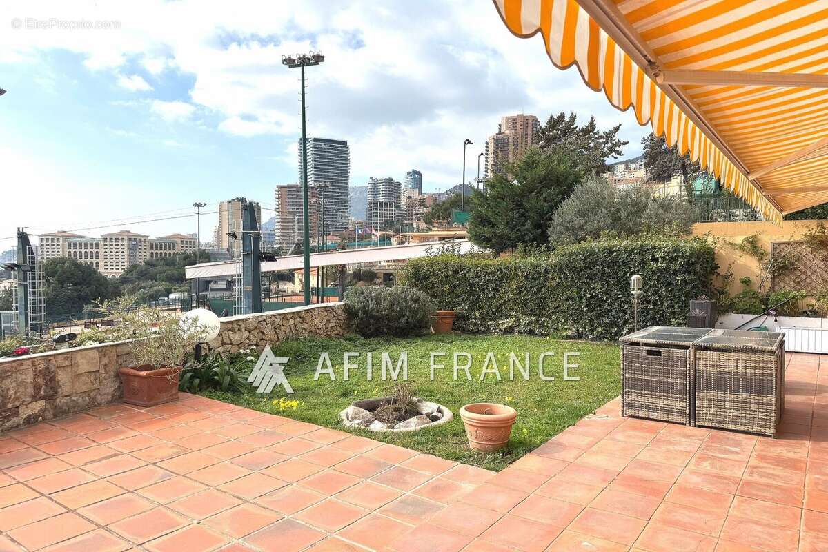 Appartement à ROQUEBRUNE-CAP-MARTIN