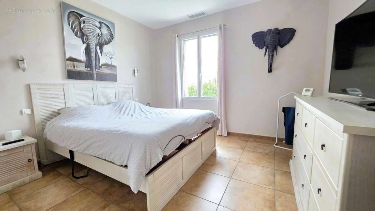 Maison à CASTELNAU-DE-MONTMIRAL
