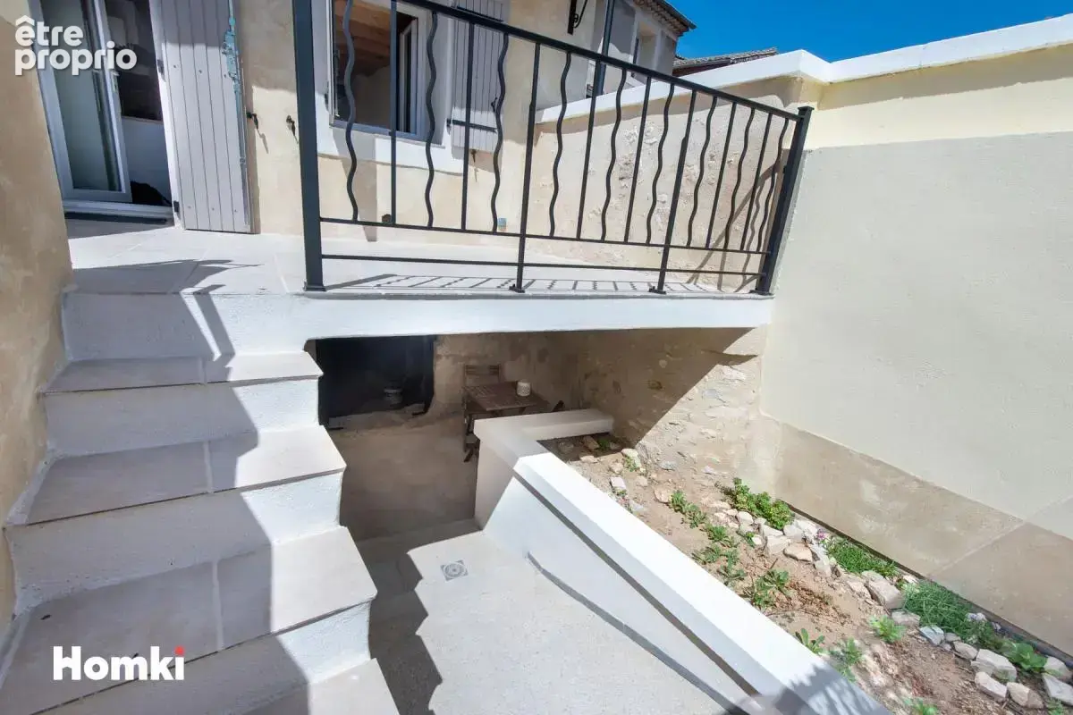 Maison de village rénovée avec petite cour et terrasse – Orgon - photo 12