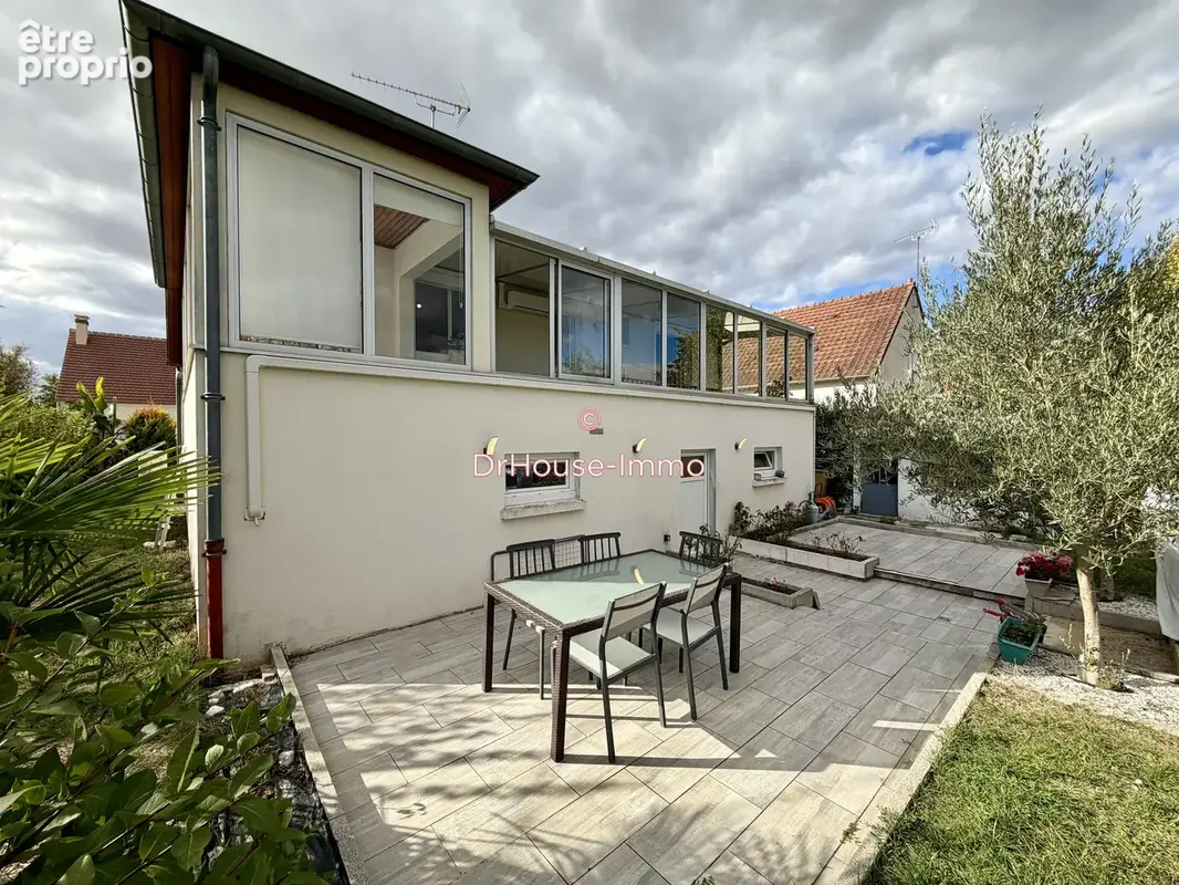 Maison 8 pièces 145 m² à vendre à Amilly (45200) - photo 4