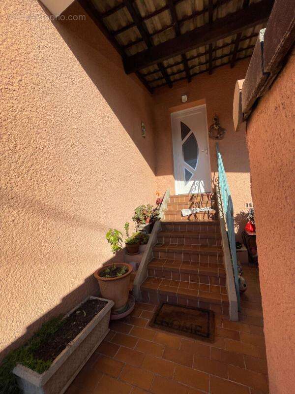 Maison à SAINT-CHRISTOL-LES-ALES