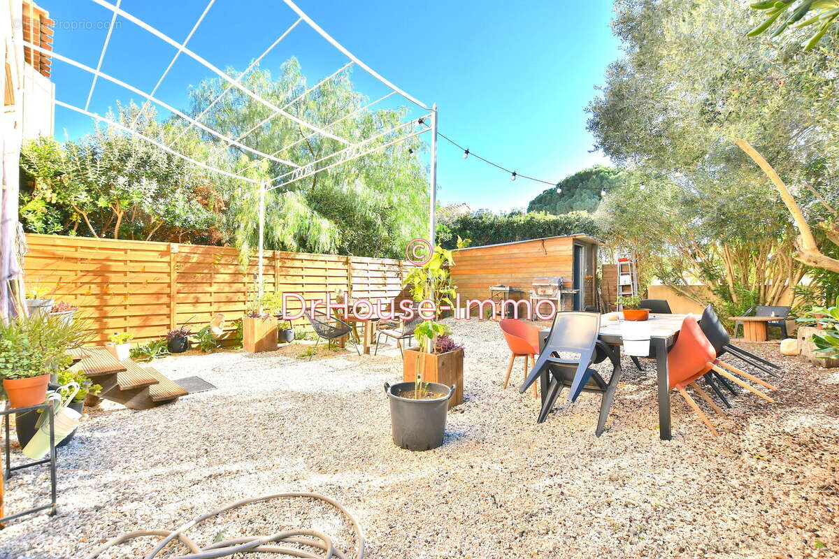 Maison à VILLELONGUE-DE-LA-SALANQUE