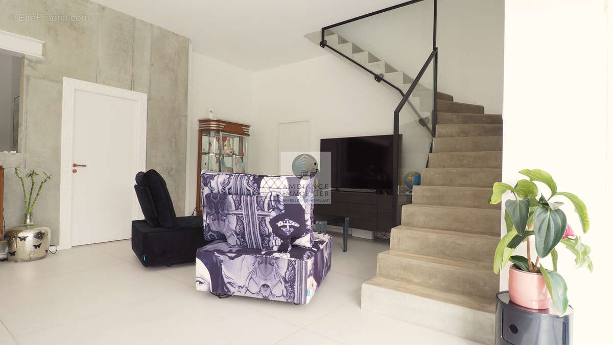 Maison à SAINT-PERAY