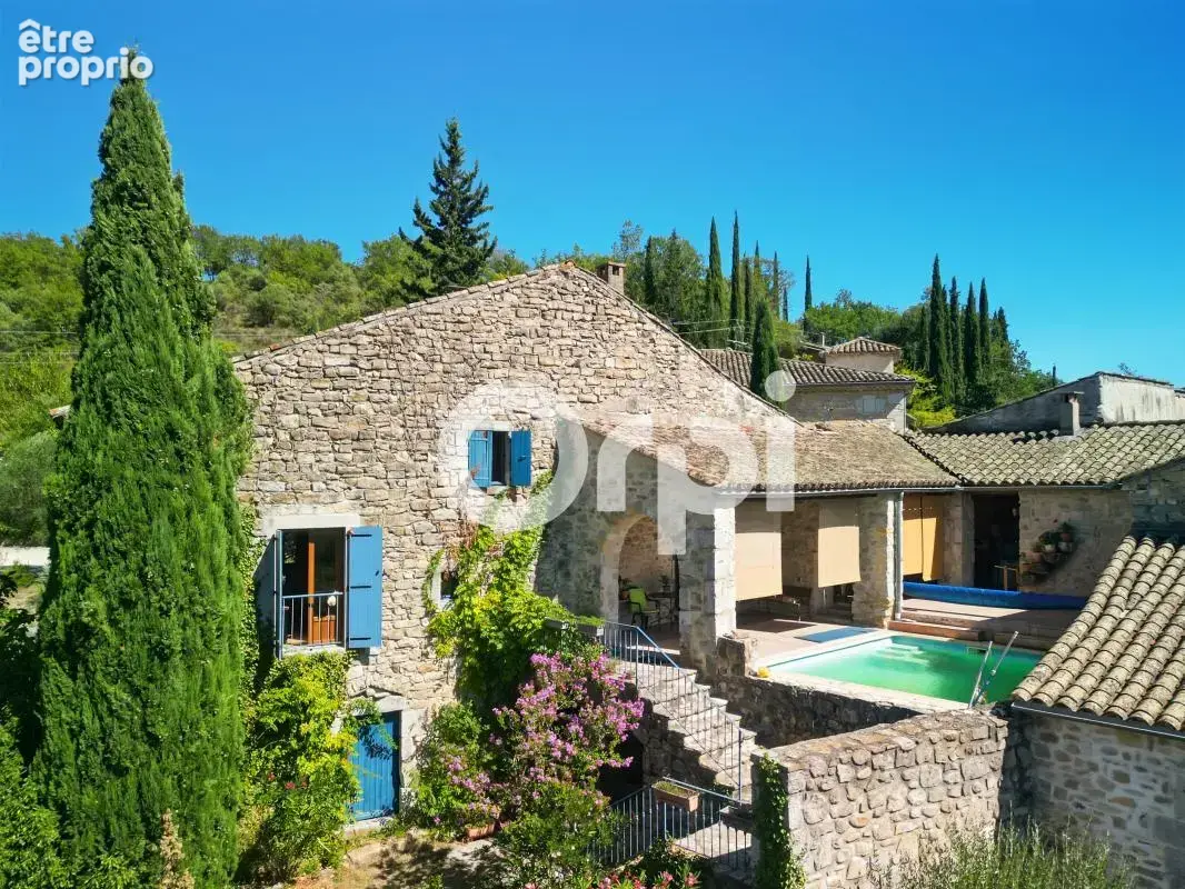 Photo Maison à Balazuc au prix de 339 000€