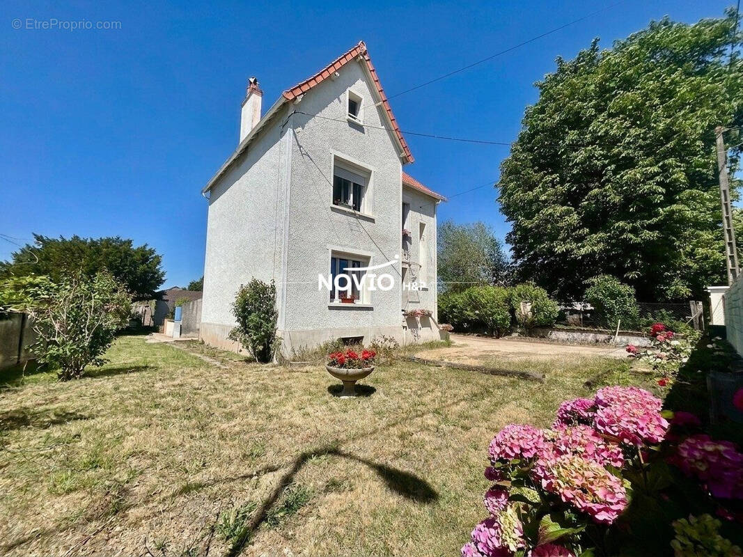 Maison à CHATELLERAULT