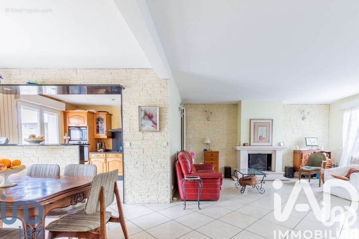 Photo 4 - Maison à SAVIGNY-SUR-ORGE