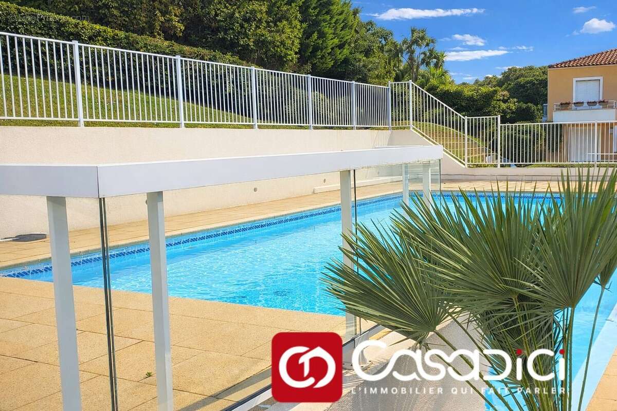 Appartement à MANDELIEU-LA-NAPOULE