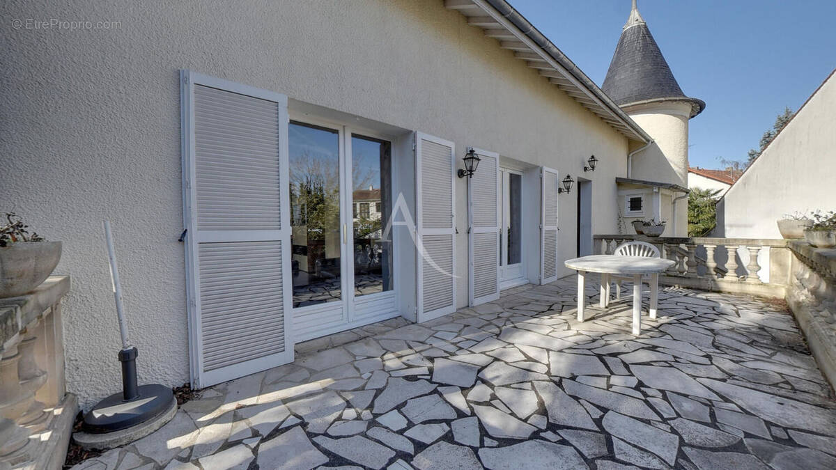 Maison à BRY-SUR-MARNE