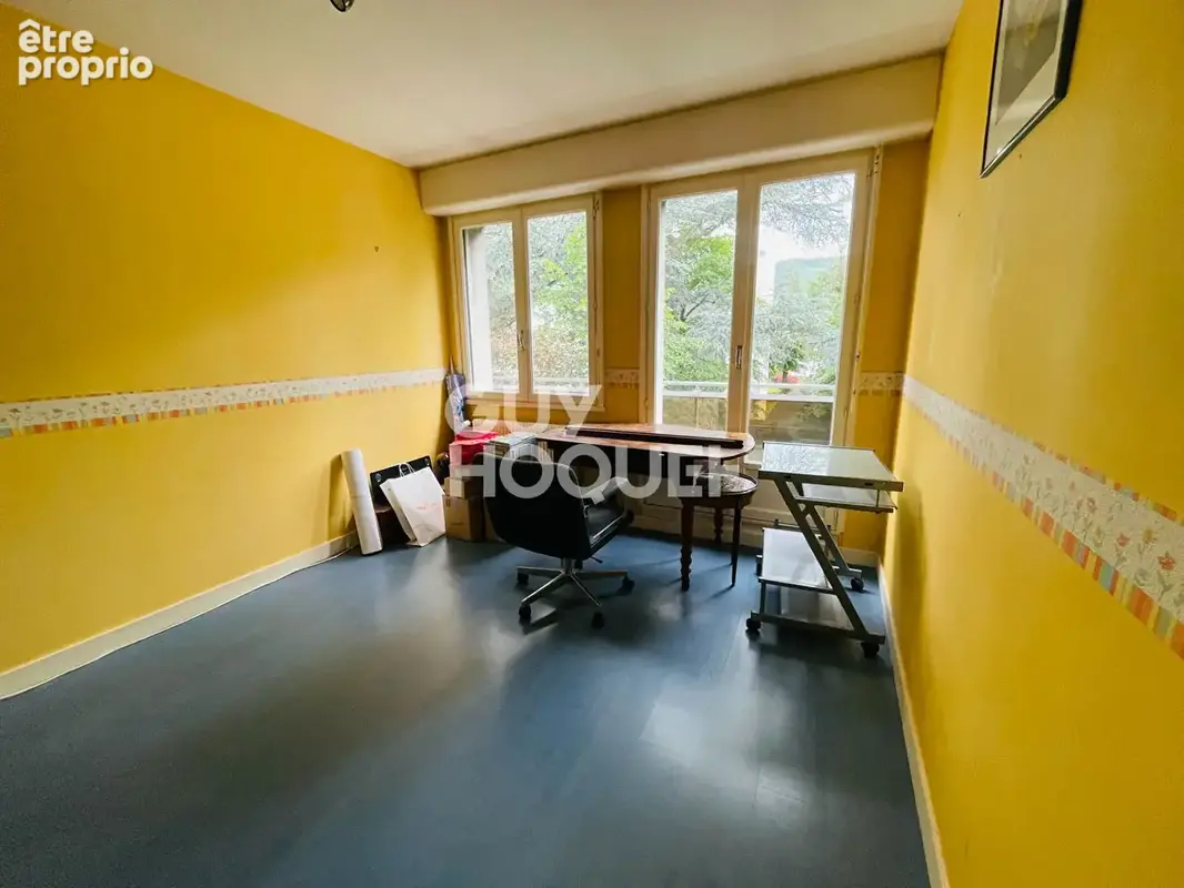 Chamalieres - Appartement type 5 125 m² , terrasse et garage - photo 8