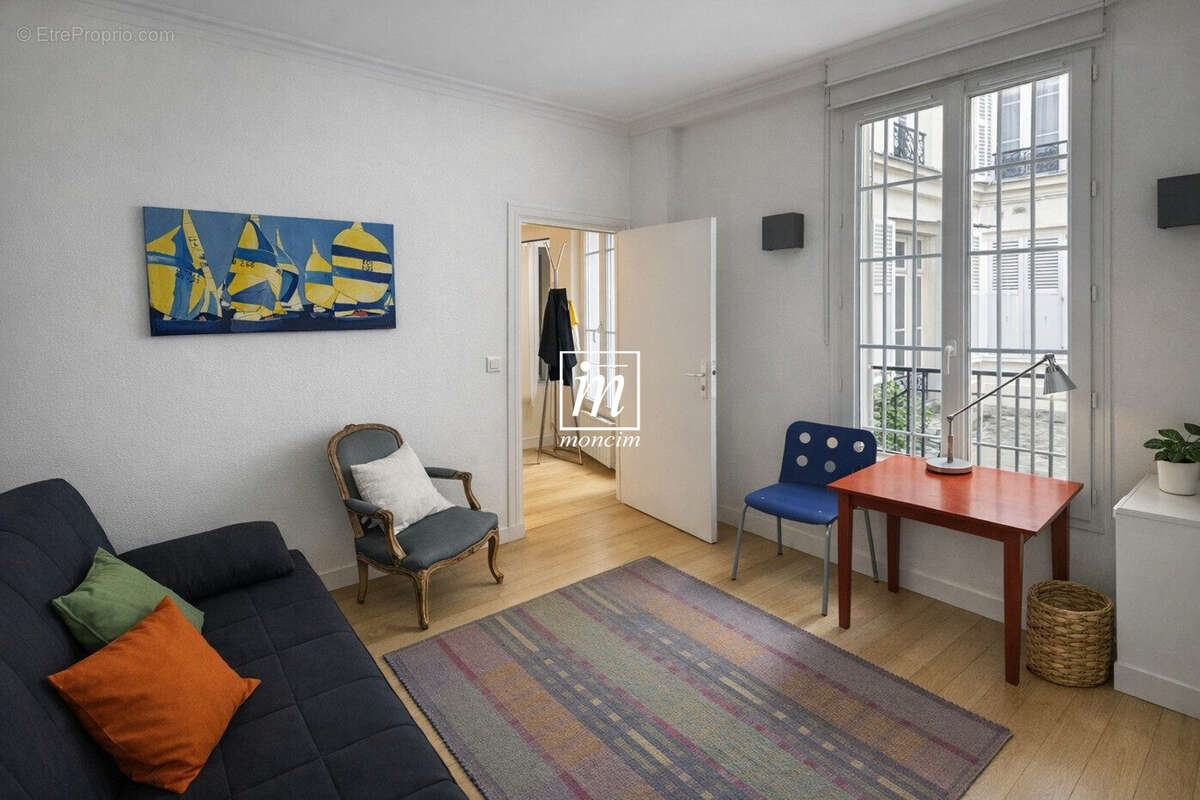 Appartement à PARIS-8E