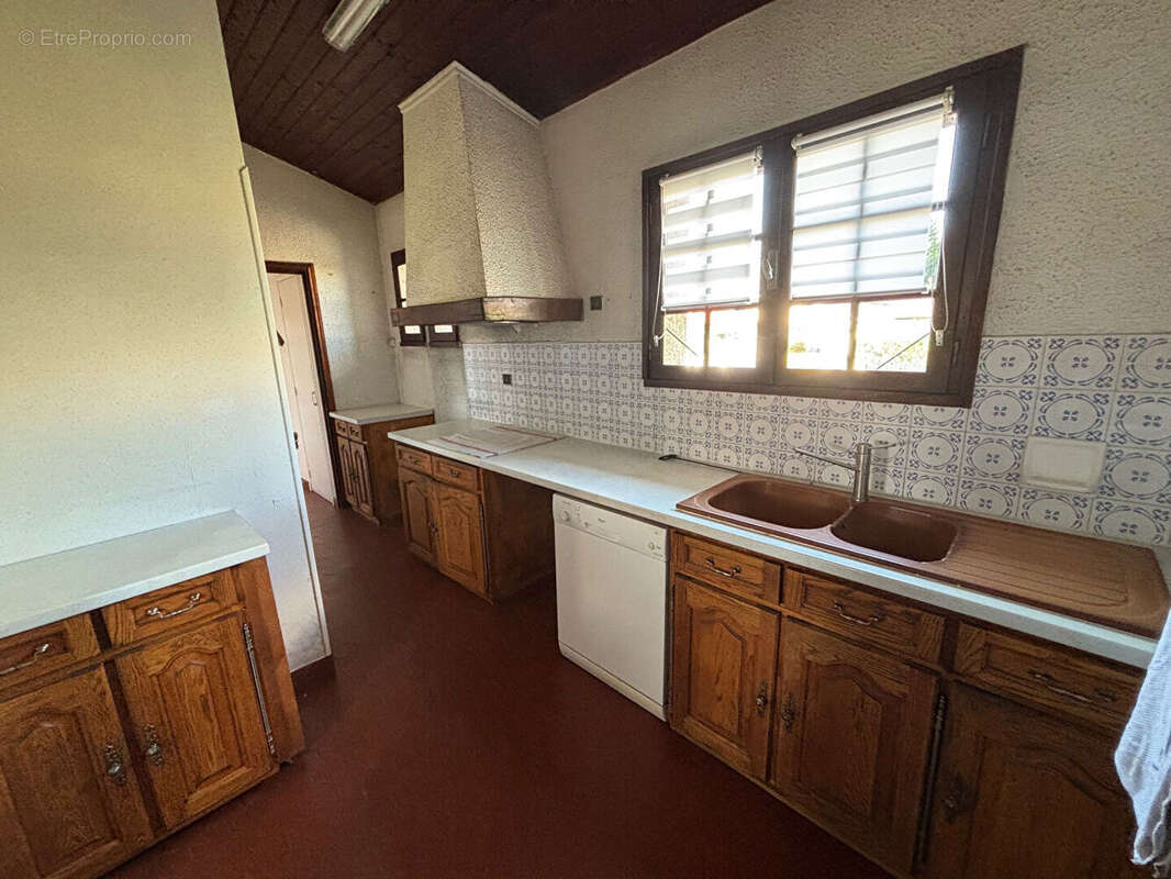 Maison à BRUGUIERES