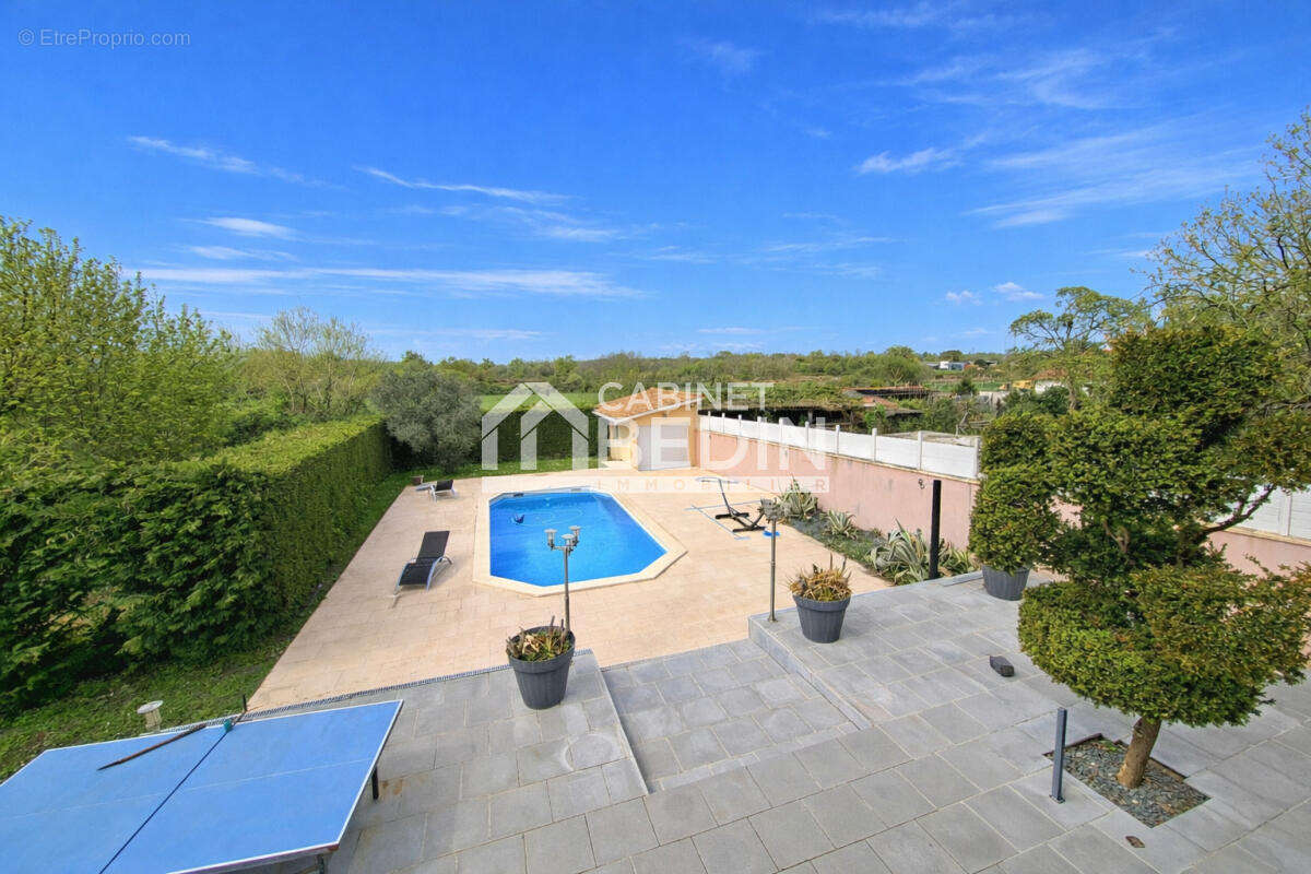 Maison à AMBARES-ET-LAGRAVE