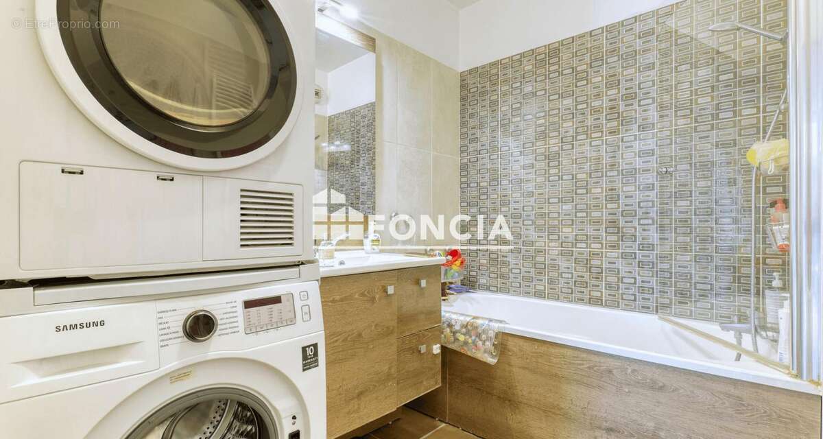 Appartement à CLICHY
