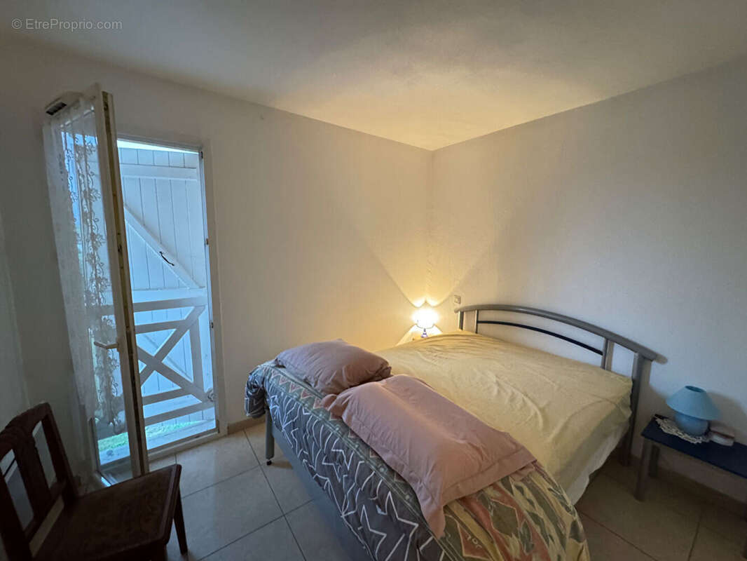 Appartement à ANGRESSE