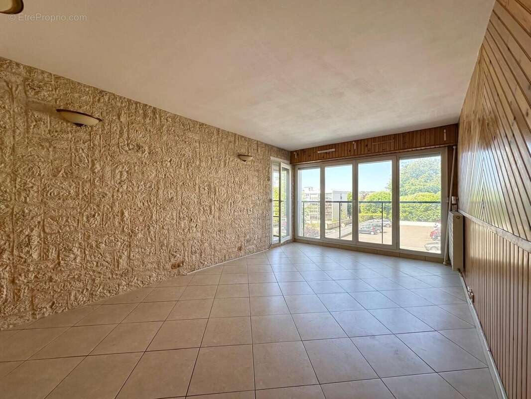 Appartement à PLAISIR