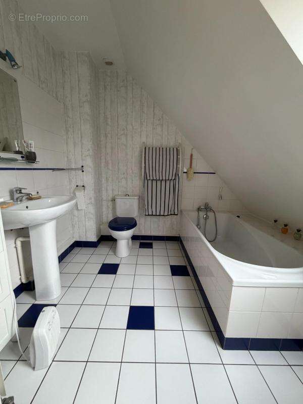 Maison à SARGE-LES-LE-MANS