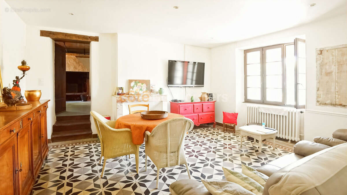 Maison à MONTIRAT