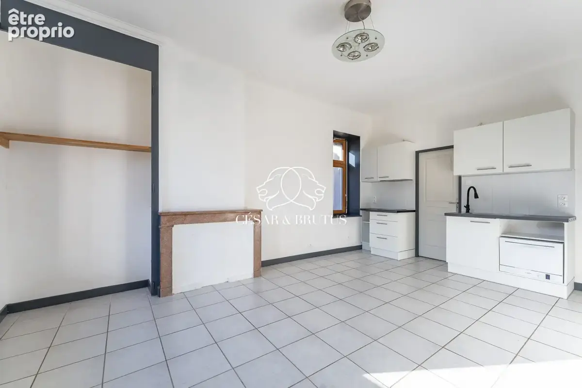 Appartement 38 m² à Neuville-Sur-Saone  - photo 5