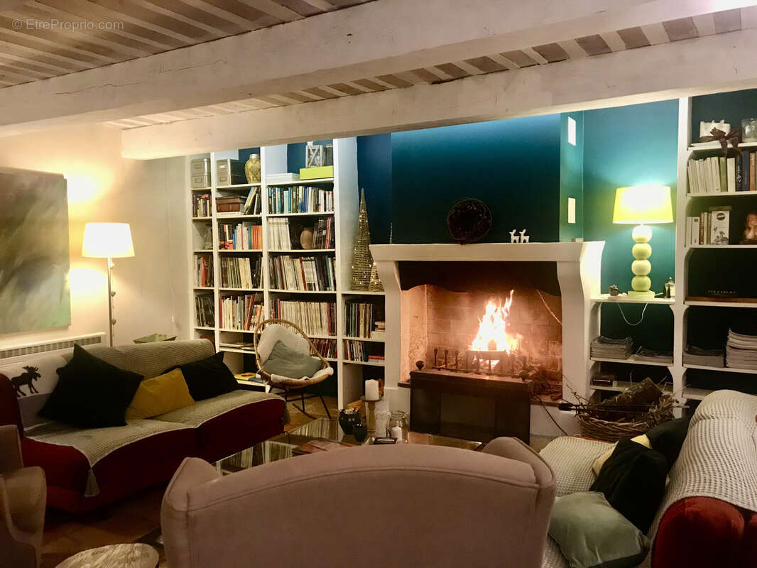 Maison à SUZE-LA-ROUSSE