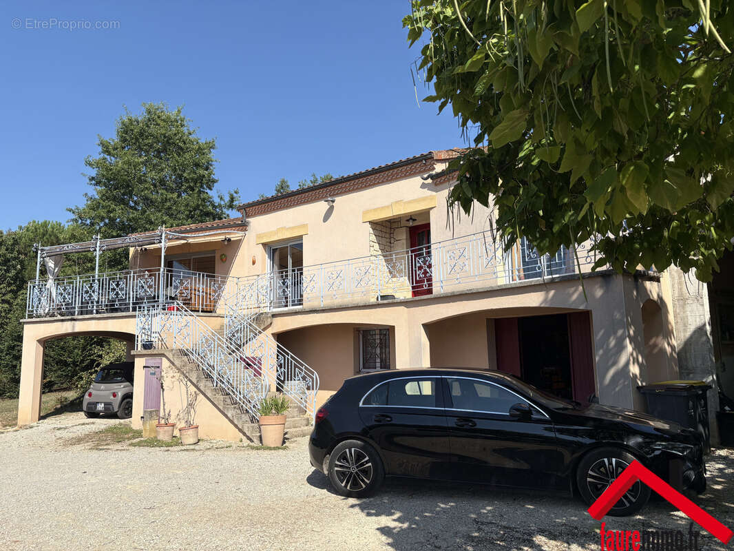 Maison a terrasson-lavilledieu en dordogne - photo 2