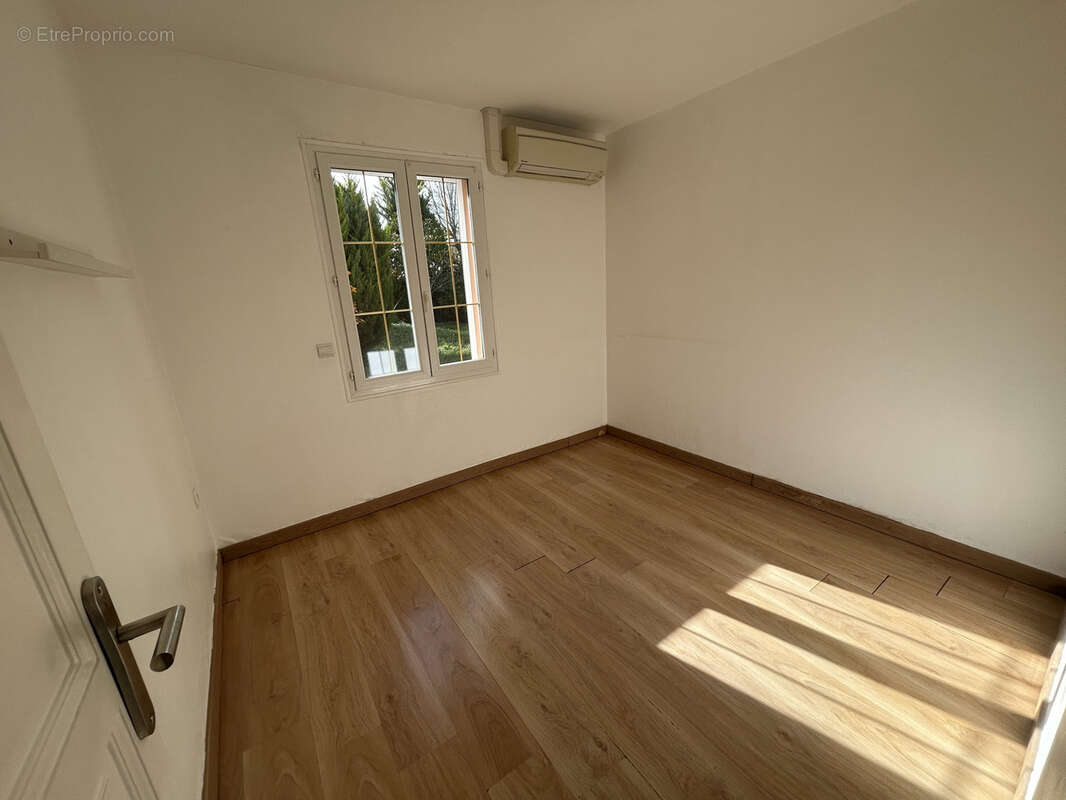 Maison de plain-pied avec piscine - photo 8
