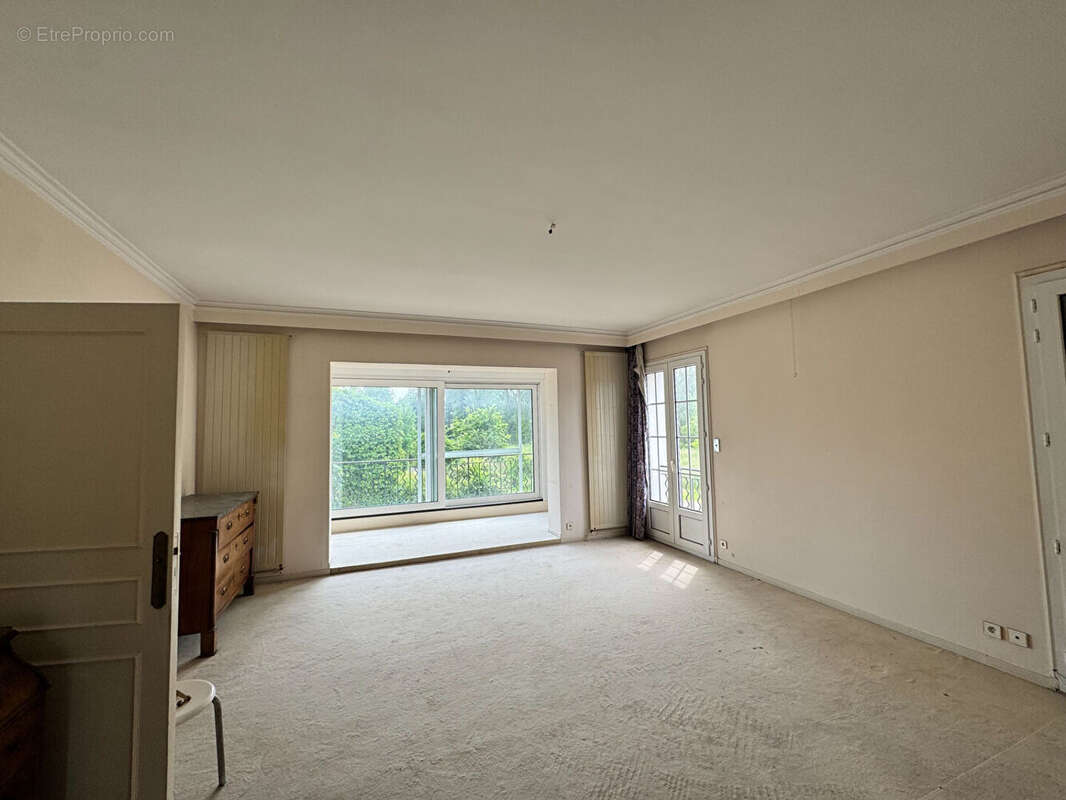 Maison à CHATEAUNEUF-DE-GADAGNE