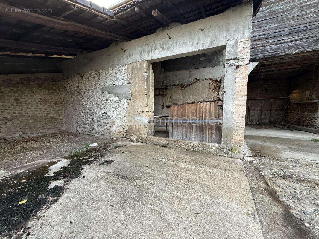 Maison à SAINT-HILAIRE-DU-ROSIER