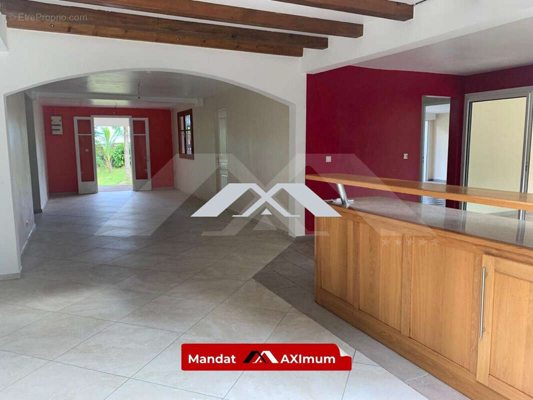 Maison à SAINT-PHILIPPE