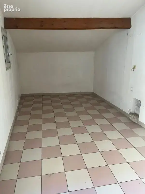 Appartement avec local professionnel et deux logements au cœur de Buis-les-Baronnies - photo 11
