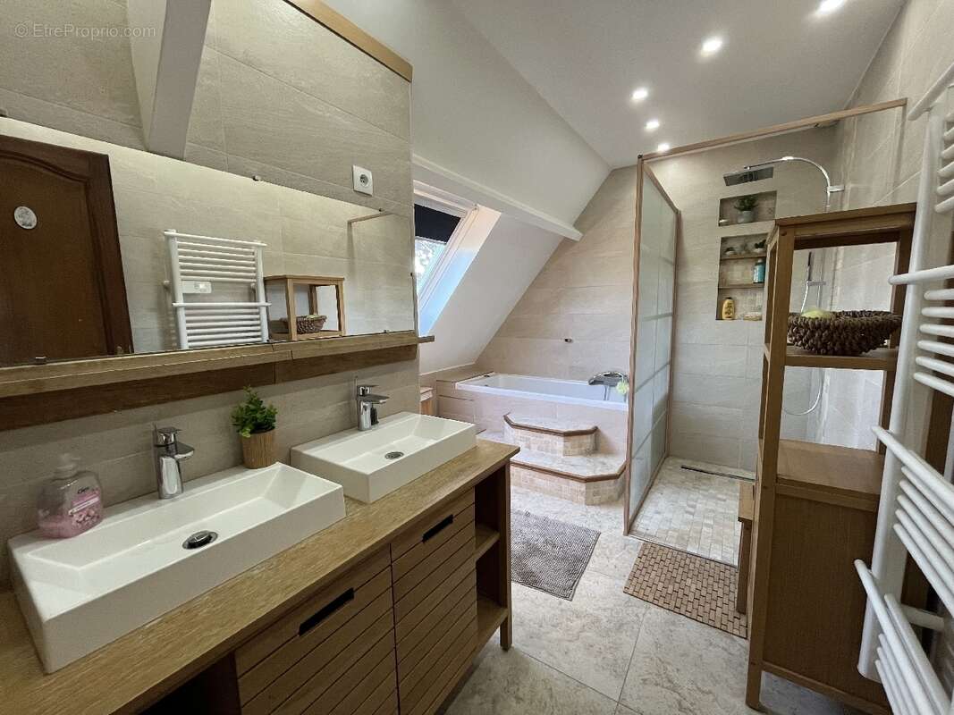 Maison à MONTFERMEIL