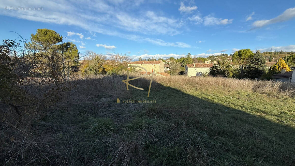 Terrain à BARJAC