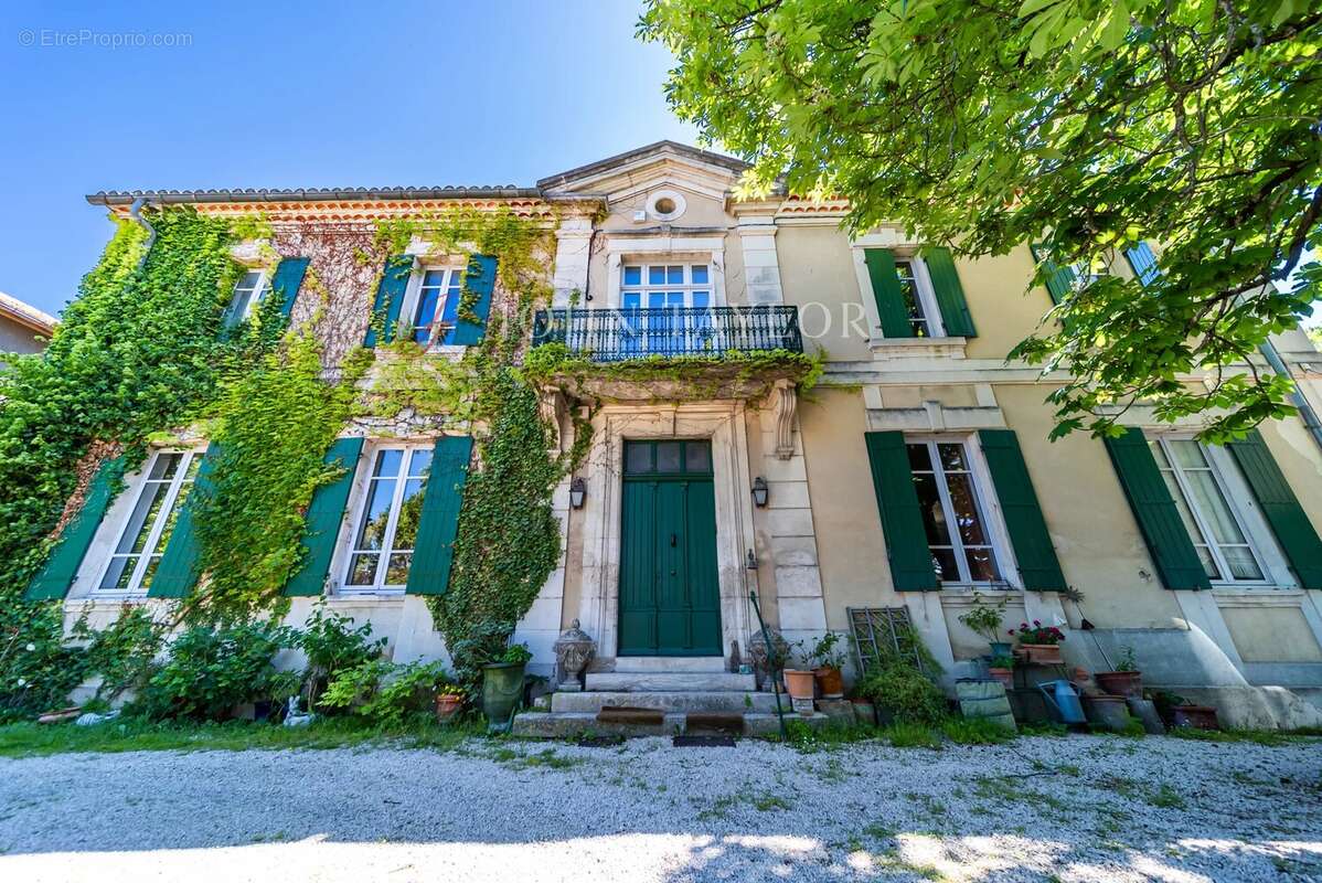 Maison Bourgeoise en plein coeur de village - photo 9