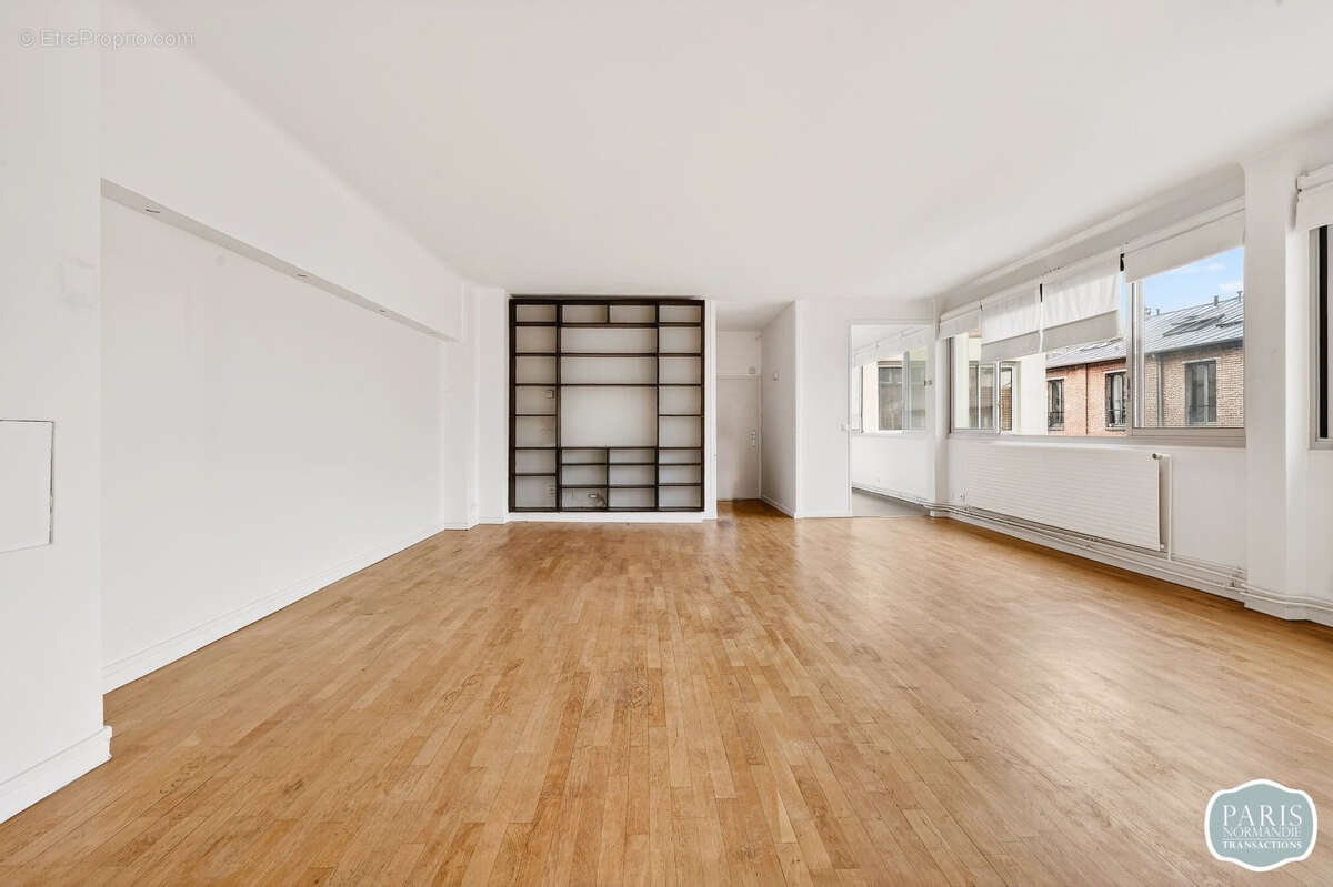 Appartement à PARIS-10E