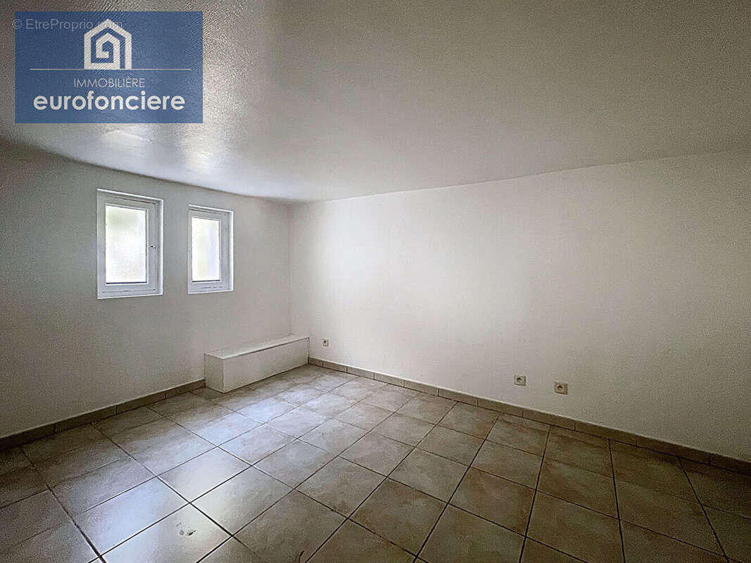 Maison à SAINTE-SAVINE