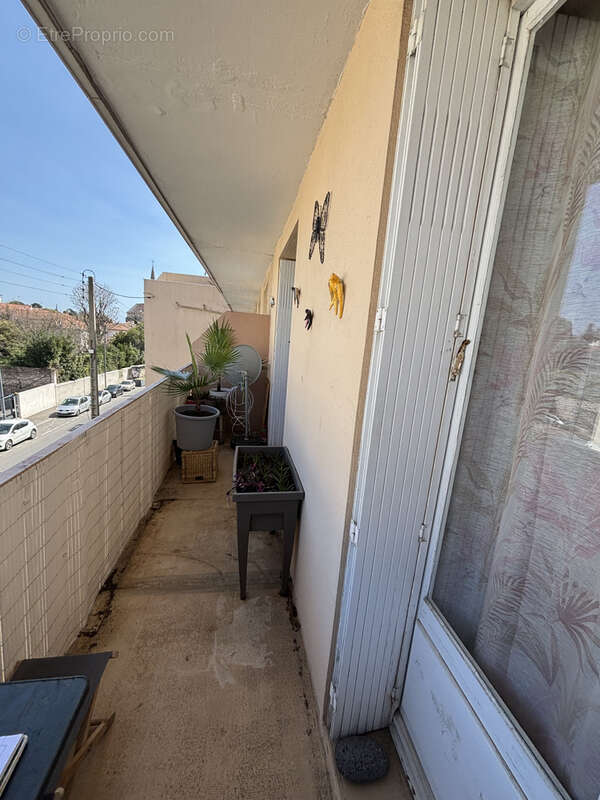 Investissement !! Appartement T3 loué avec balcons, parking dans résidence avec ascenseur - photo 10